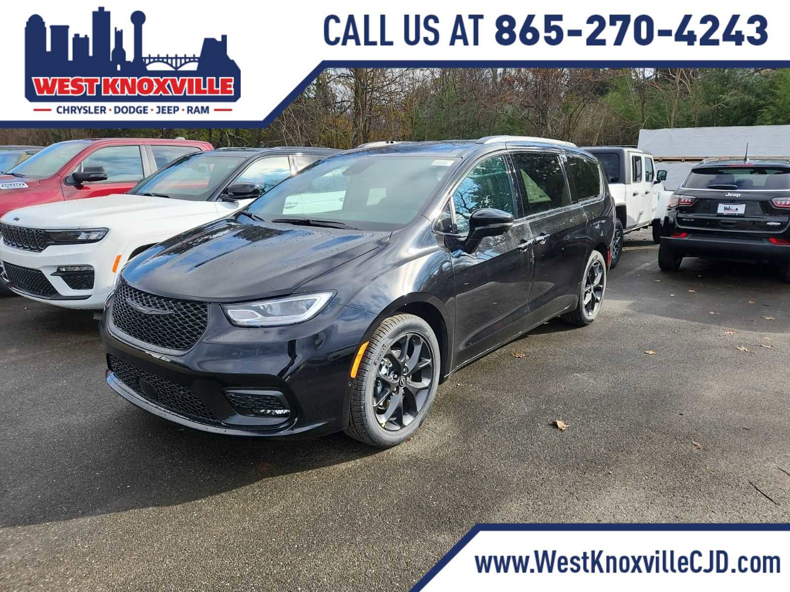 New 2026 Chrysler Pacifica Select