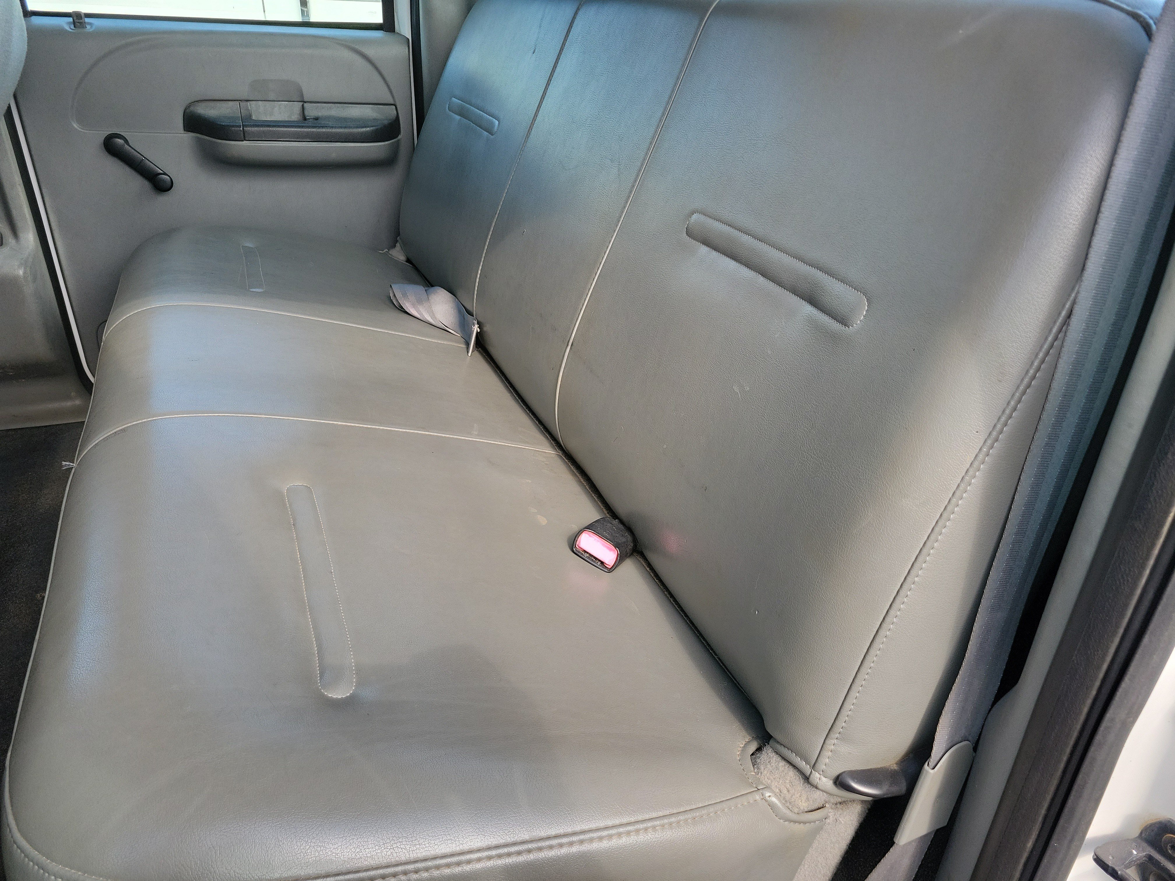 Used 2005 Ford F250 XL RWD image 13