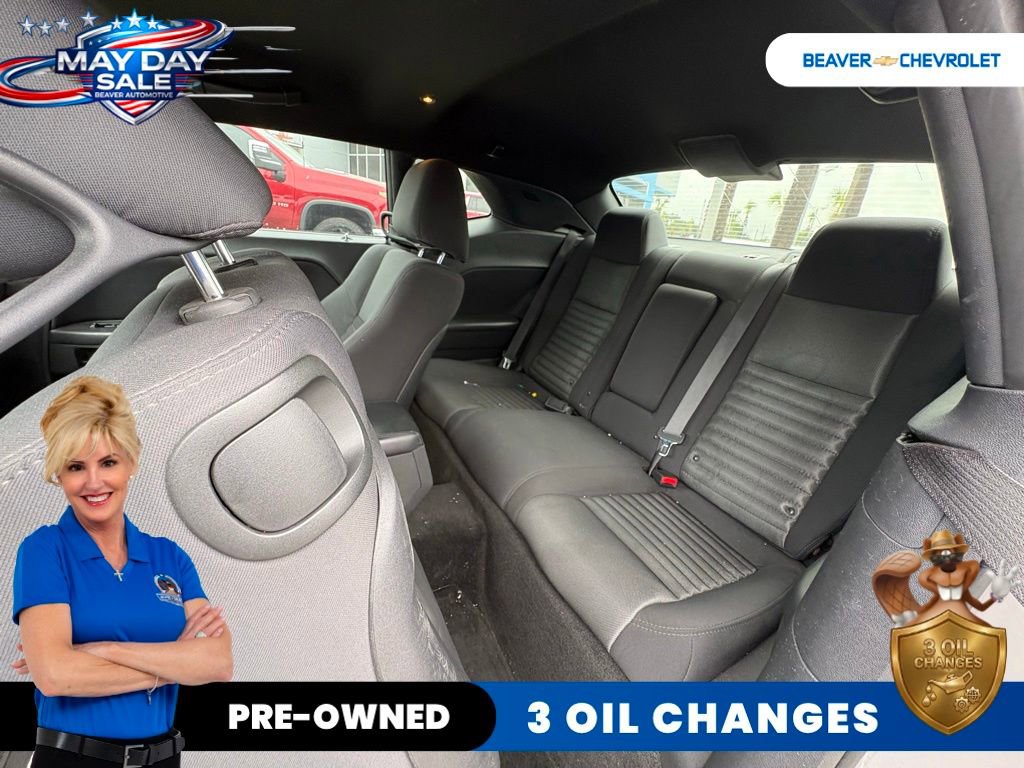 Used 2013 Dodge Challenger SXT RWD image 11