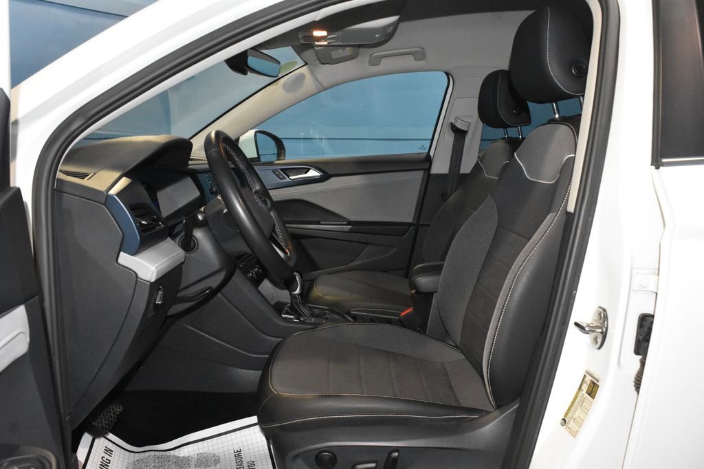 Used 2024 Volkswagen Taos SE FWD image 7
