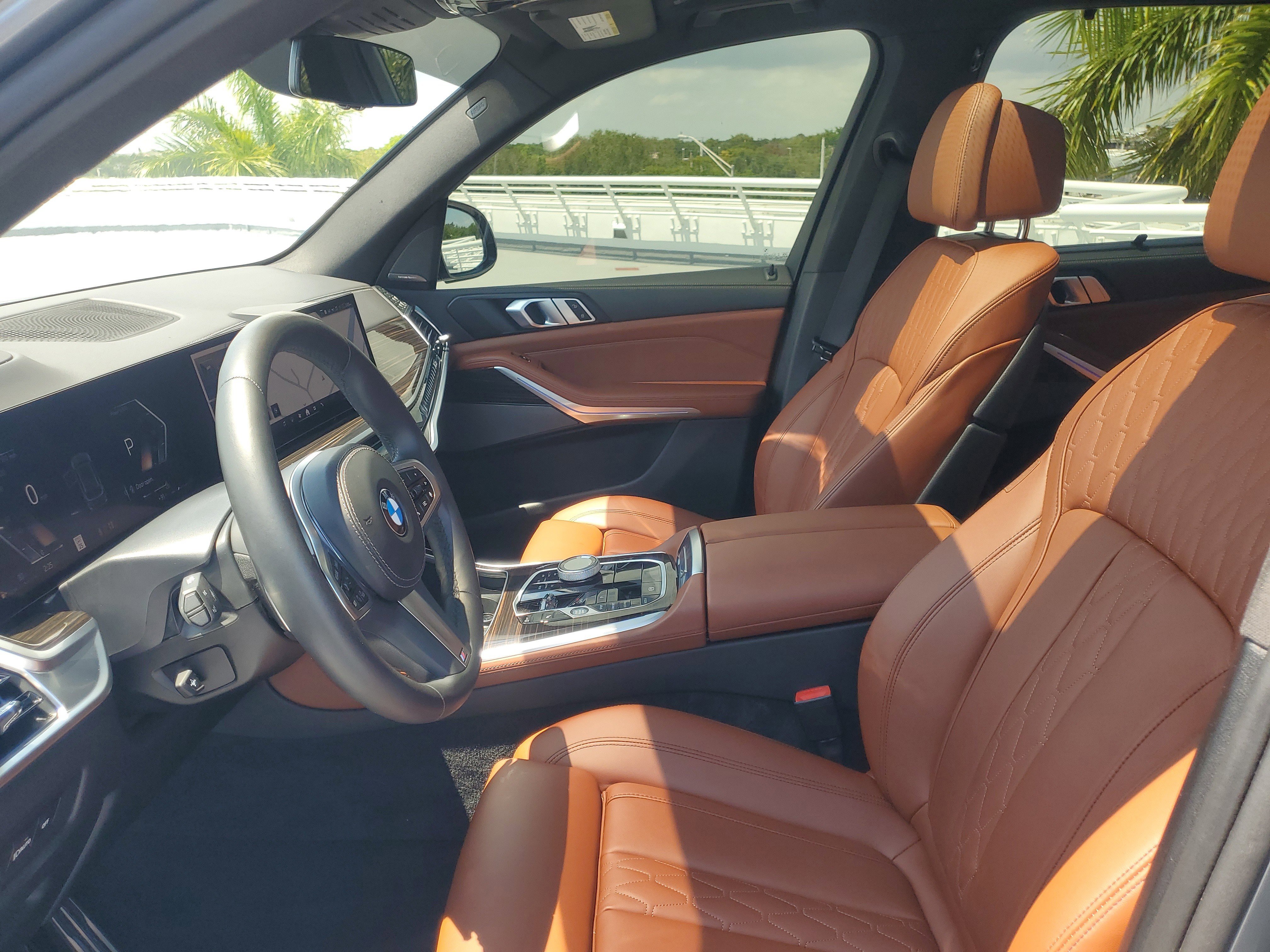 Used 2025 BMW X5 sDrive40i w/ Executive Package RWD image 16