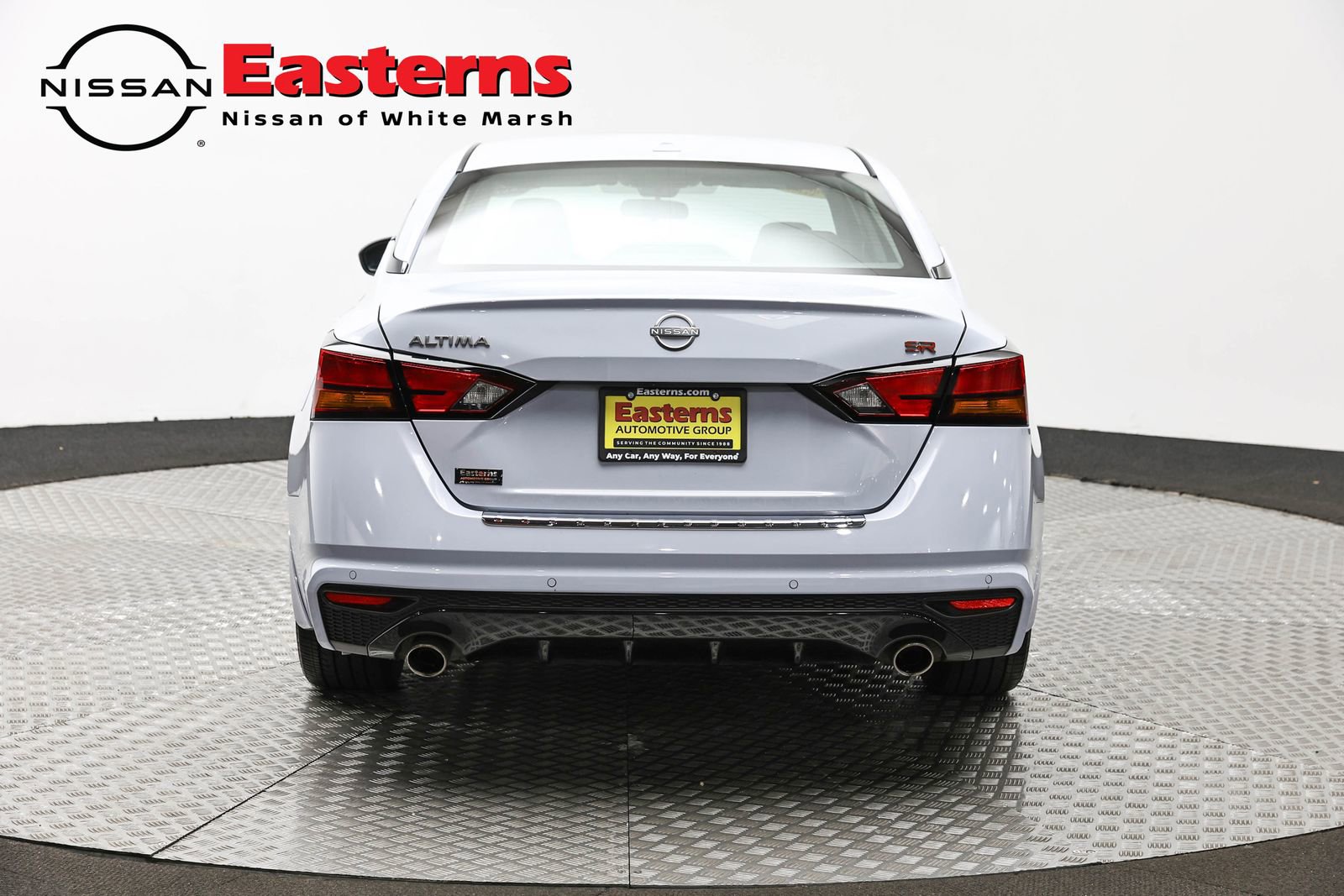 Used 2023 Nissan Altima 2.5 SR w/ SR Premium Package image 6