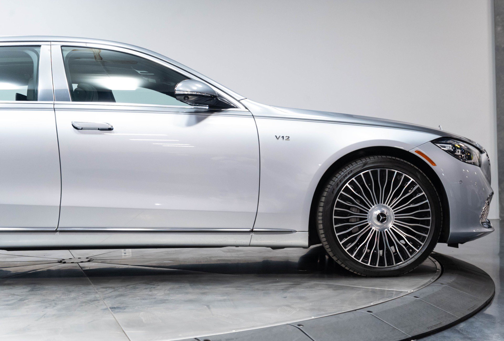 Used 2024 Mercedes-Benz Maybach S 680 4MATIC image 23