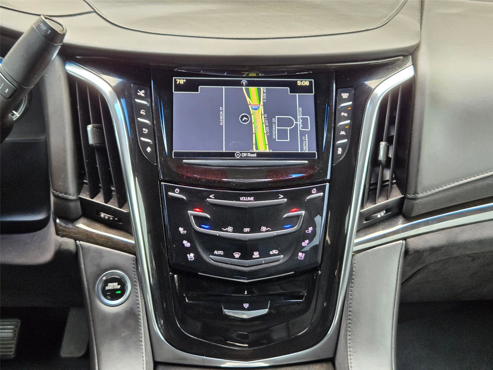 Used 2016 Cadillac Escalade Platinum AWD/4WD image 18