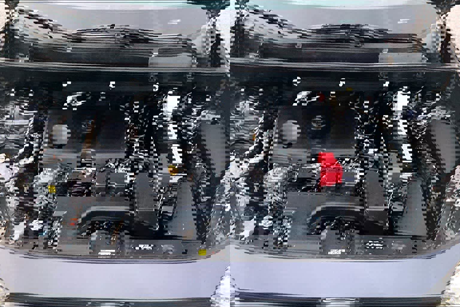 Used 2024 Toyota RAV4 XLE w/ Convenience Package image 9