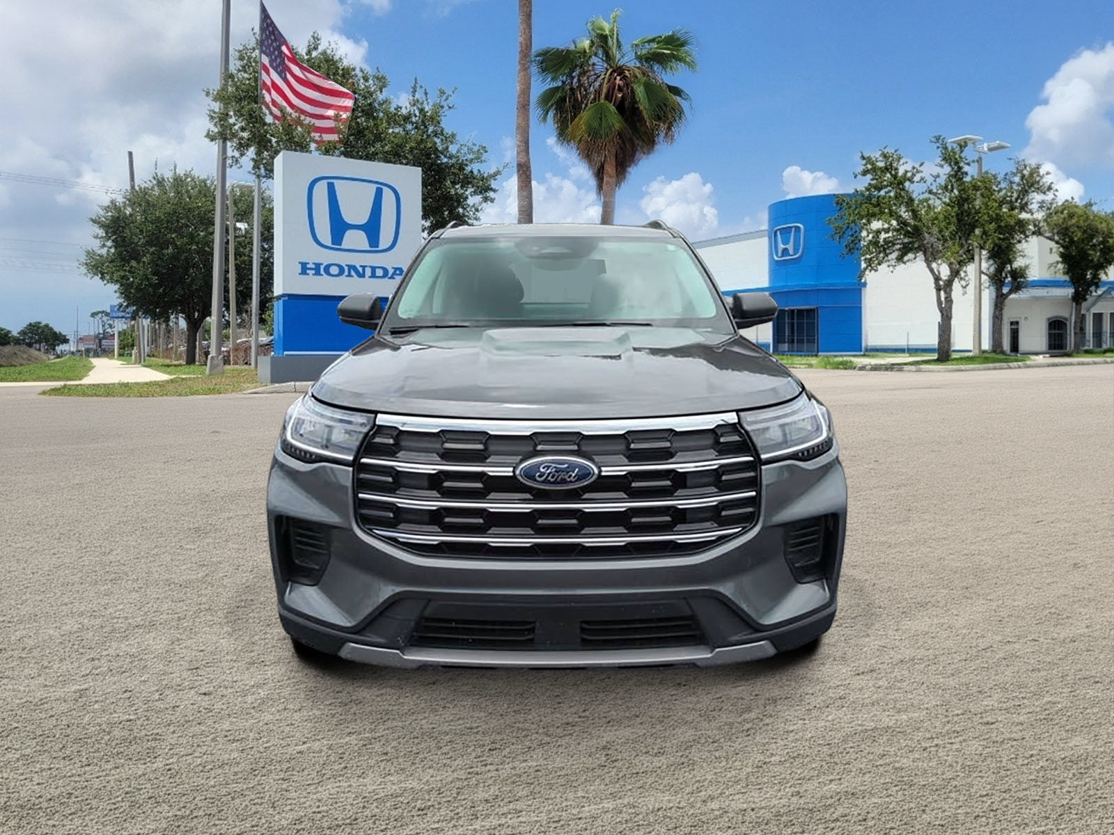 Used 2026 Ford Explorer Active RWD image 4