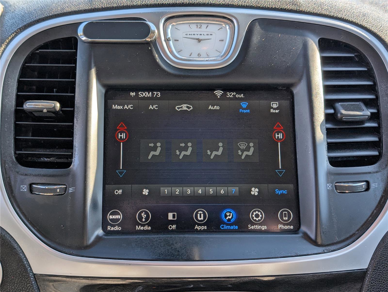 Used 2019 Chrysler 300 Touring image 25