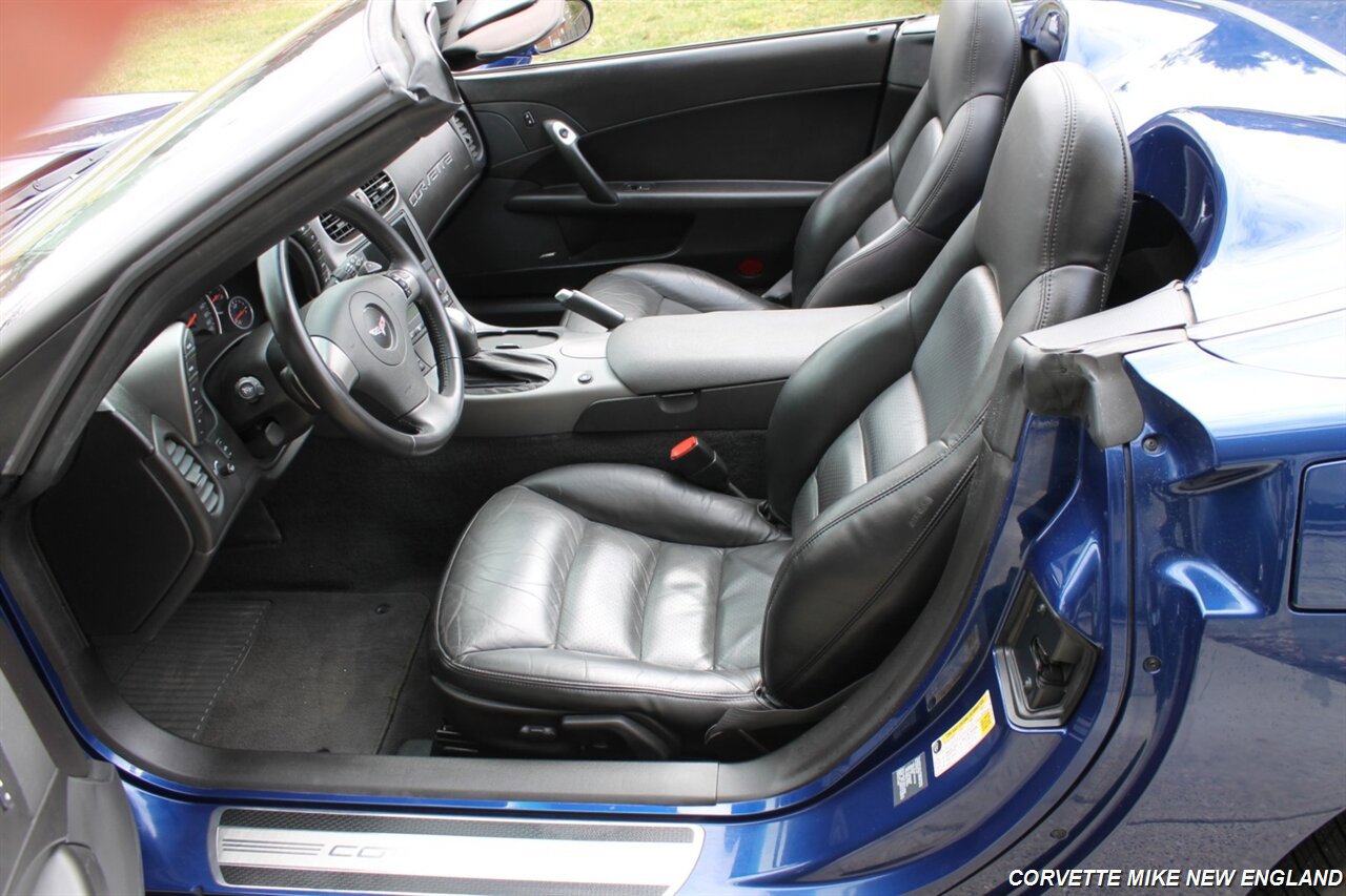 Used 2007 Chevrolet Corvette Convertible w/ Preferred Equipment Group image 26