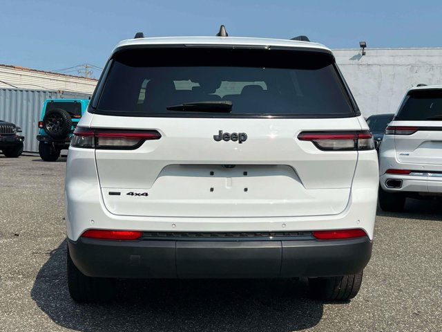 Used 2023 Jeep Grand Cherokee L Laredo AWD/4WD image 6