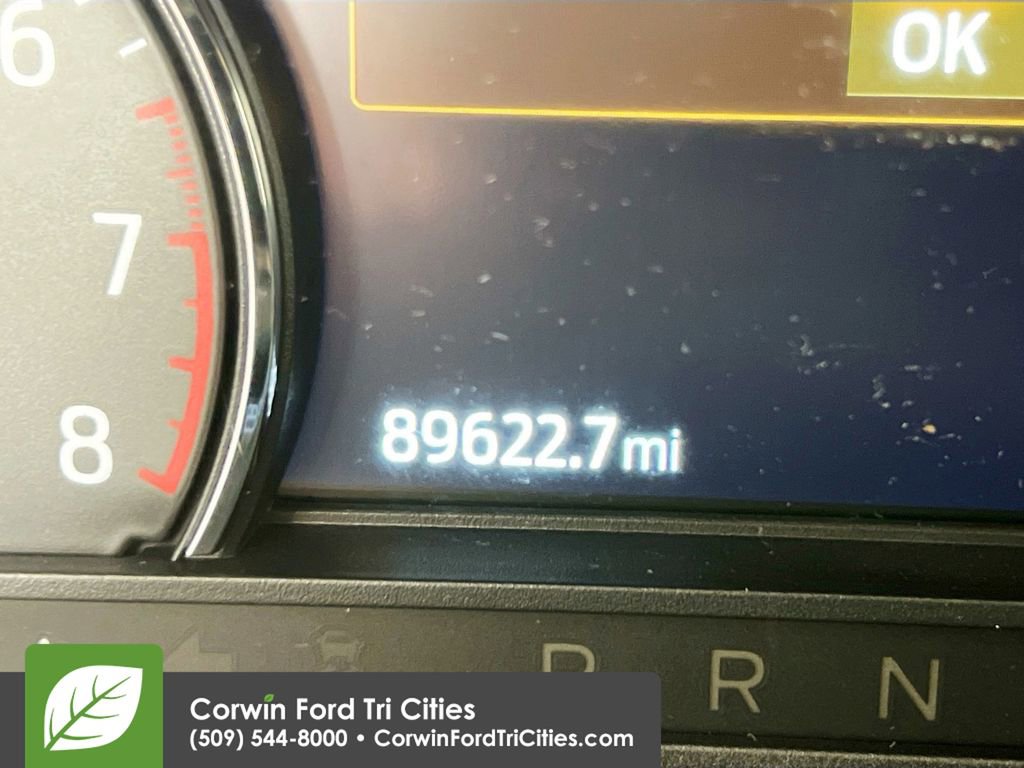Used 2020 Ford Explorer XLT w/ Comfort Package AWD/4WD image 2