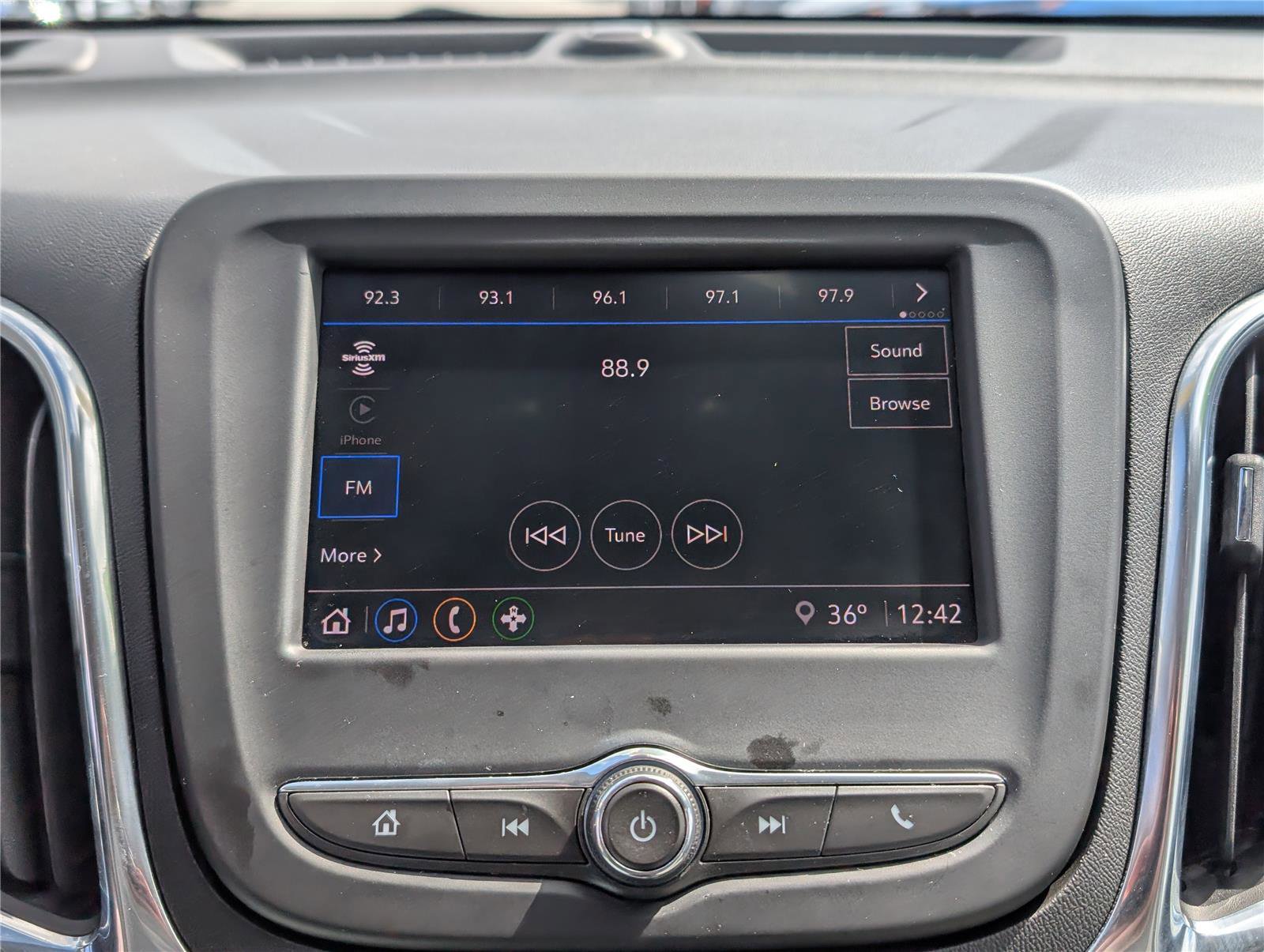 Used 2022 Chevrolet Equinox LT image 28