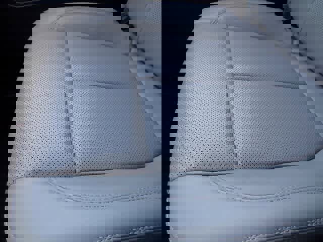 Certified 2023 Ford Expedition XLT image 36