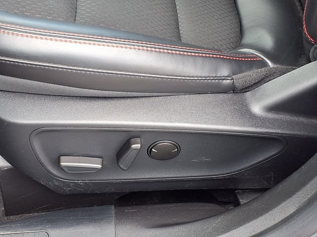 Used 2025 Ford Escape ST-Line Select AWD/4WD image 4