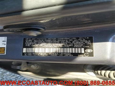 Used 2014 Toyota Prius Two FWD image 12