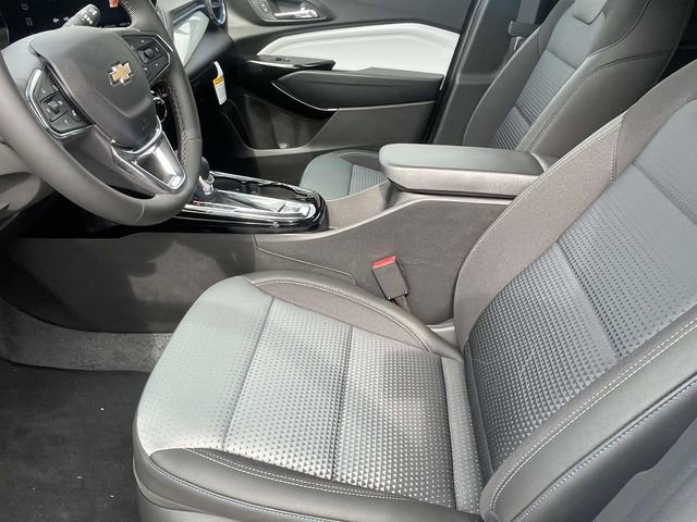 New 2026 Chevrolet Trax LT w/ Driver Confidence Package image 12