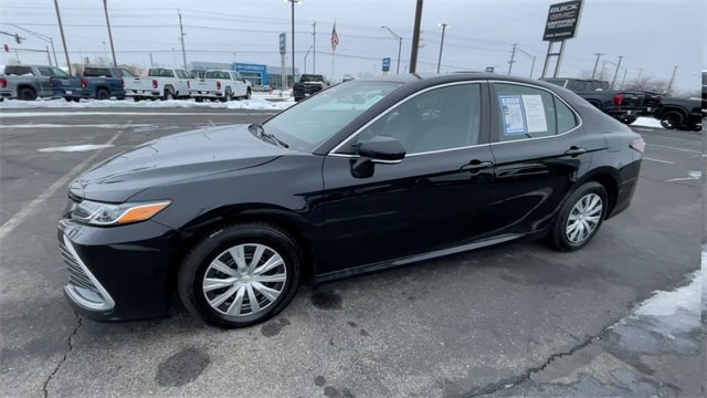 Used 2023 Toyota Camry LE image 6