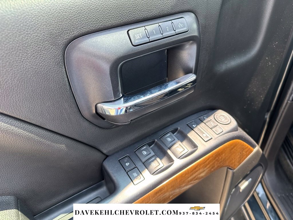 Used 2018 Chevrolet Silverado 1500 LTZ w/ Sport Package AWD/4WD image 11