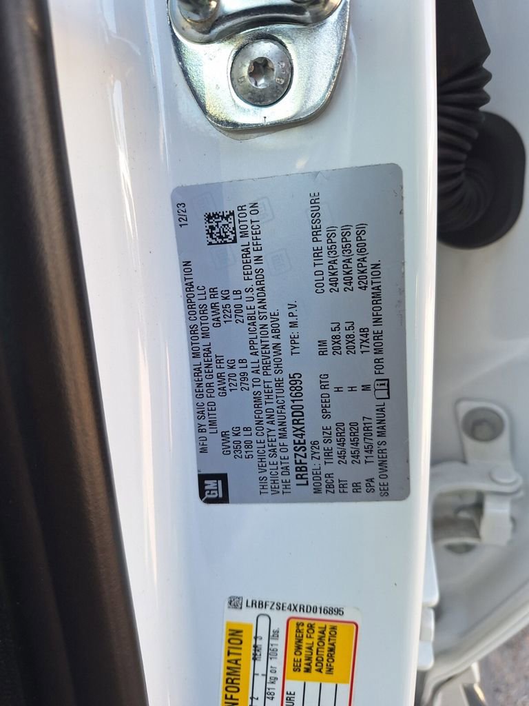 Used 2024 Buick Envision Avenir image 31