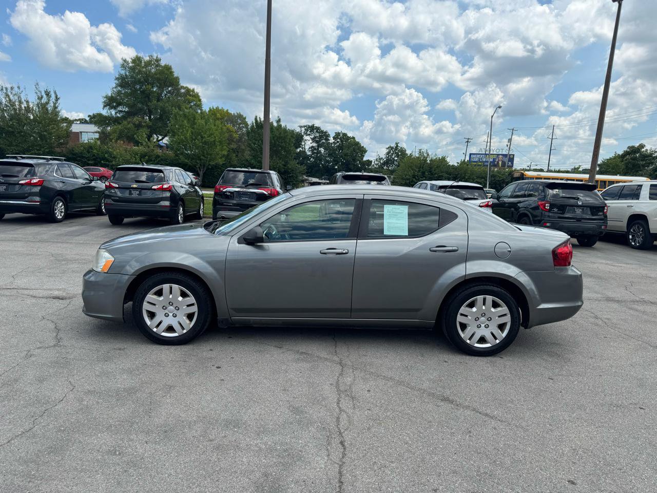 Used 2012 Dodge Avenger SE FWD image 6