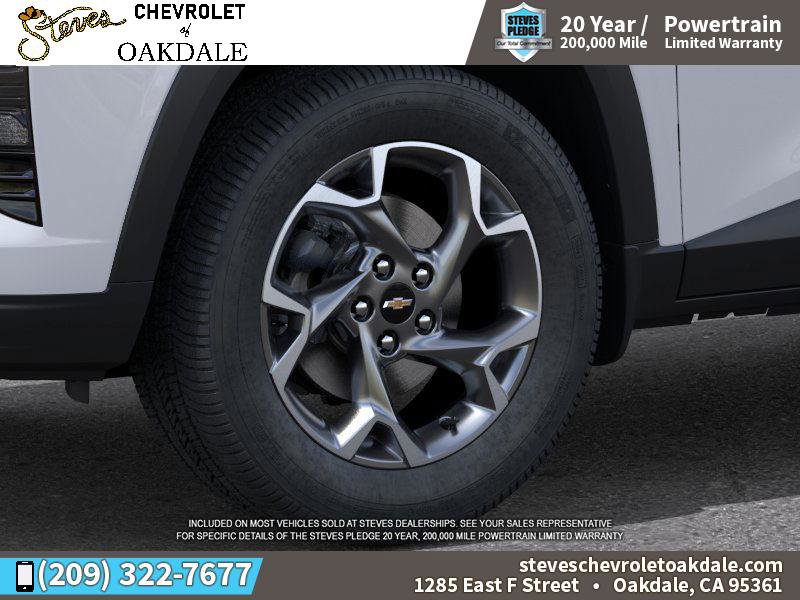 New 2025 Chevrolet Trax LT w/ Driver Confidence Package FWD image 9