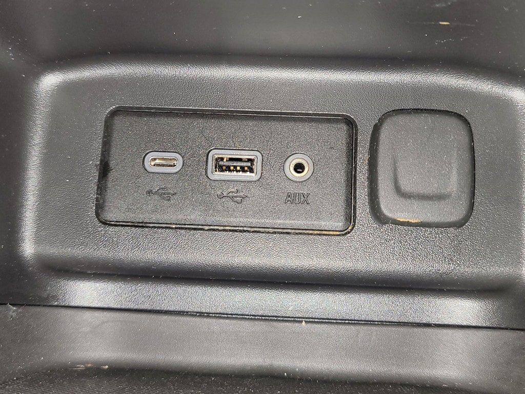 Used 2019 Chevrolet Equinox LT FWD image 24