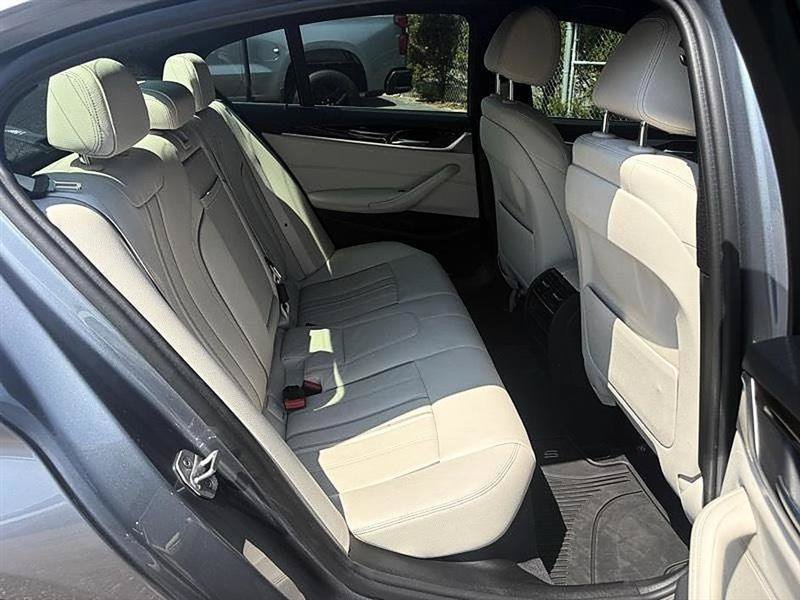 Used 2017 BMW 530i RWD image 45