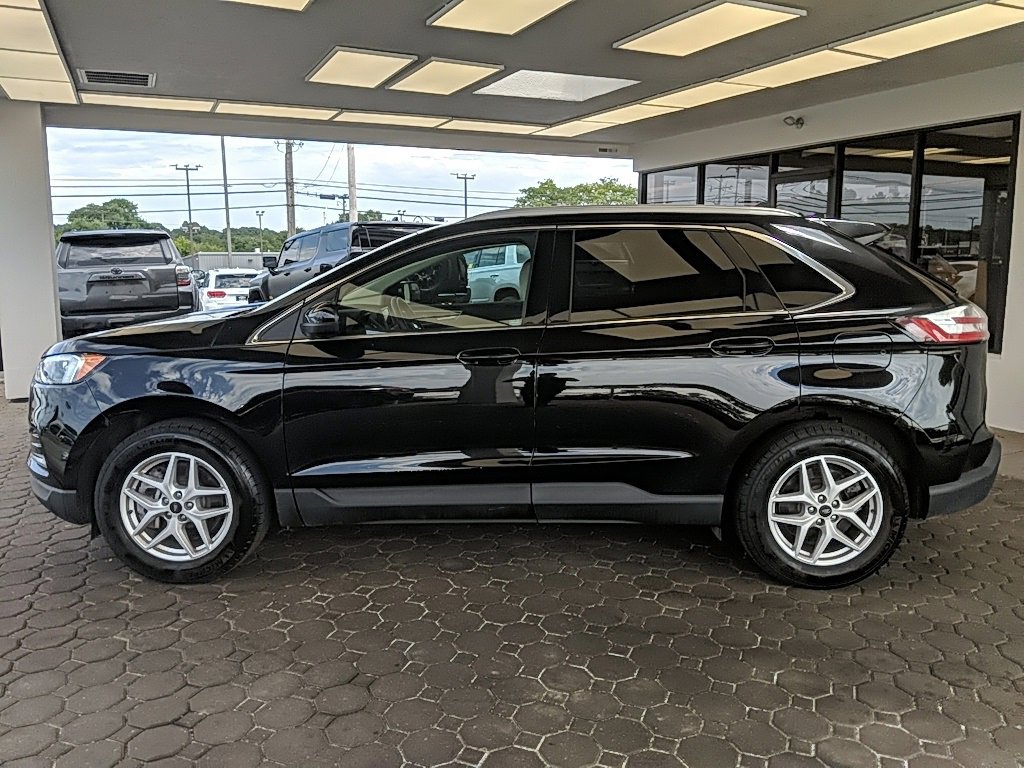 Used 2023 Ford Edge SEL image 8