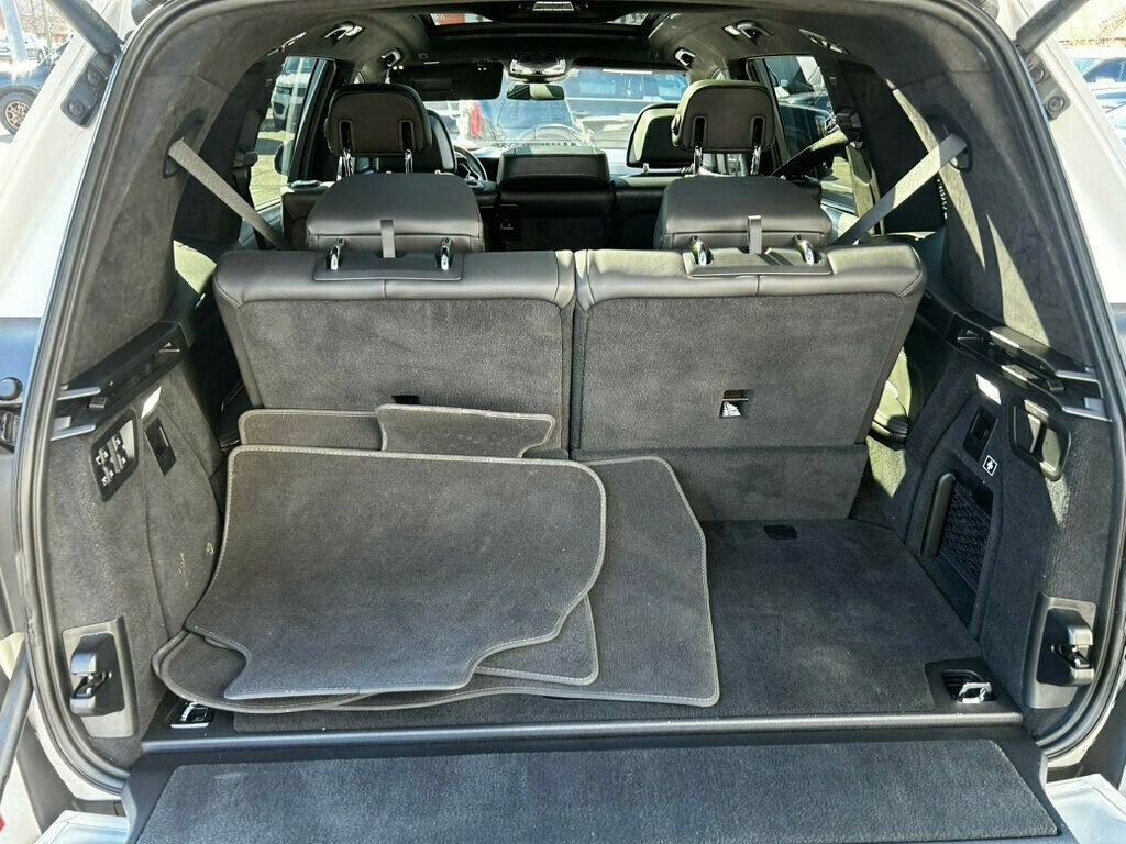 Used 2023 BMW X7 xDrive40i w/ Executive Package image 16