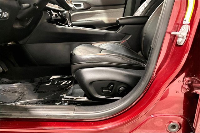 Used 2022 Jeep Compass Latitude image 19