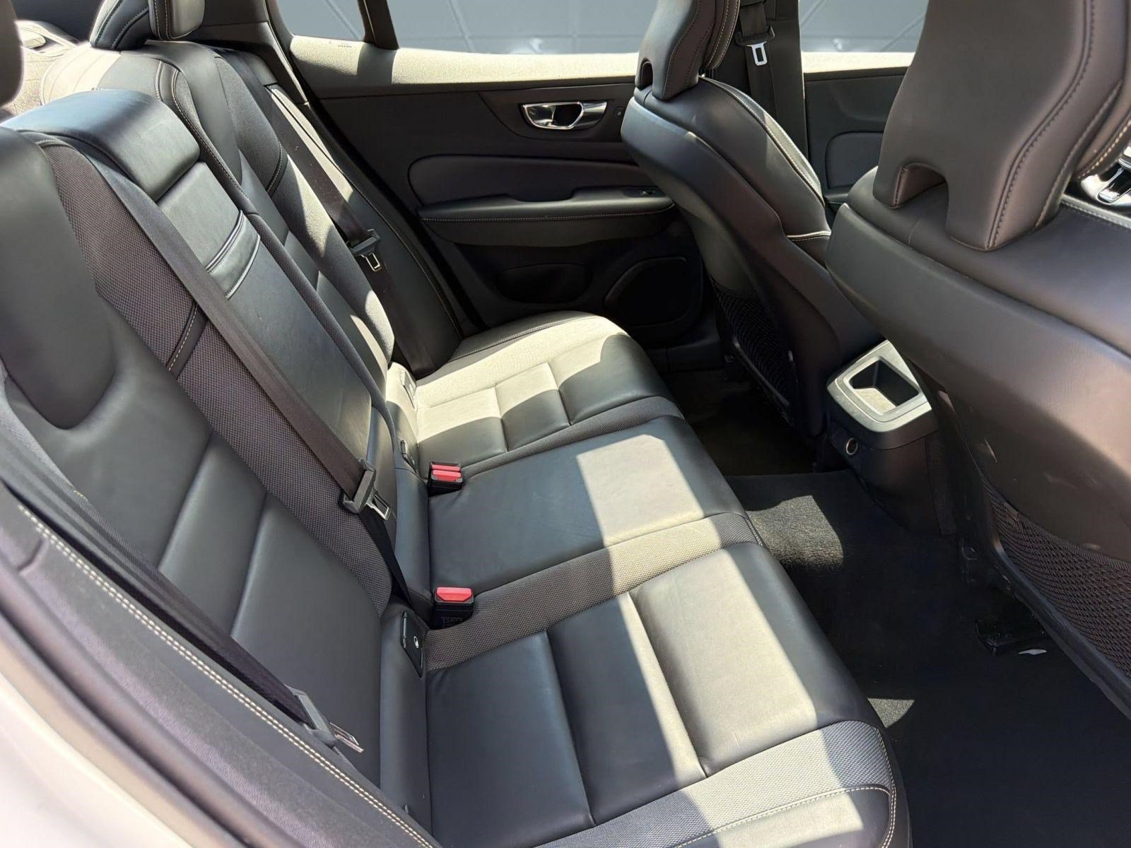 Used 2019 Volvo S60 T5 R-Design FWD image 29