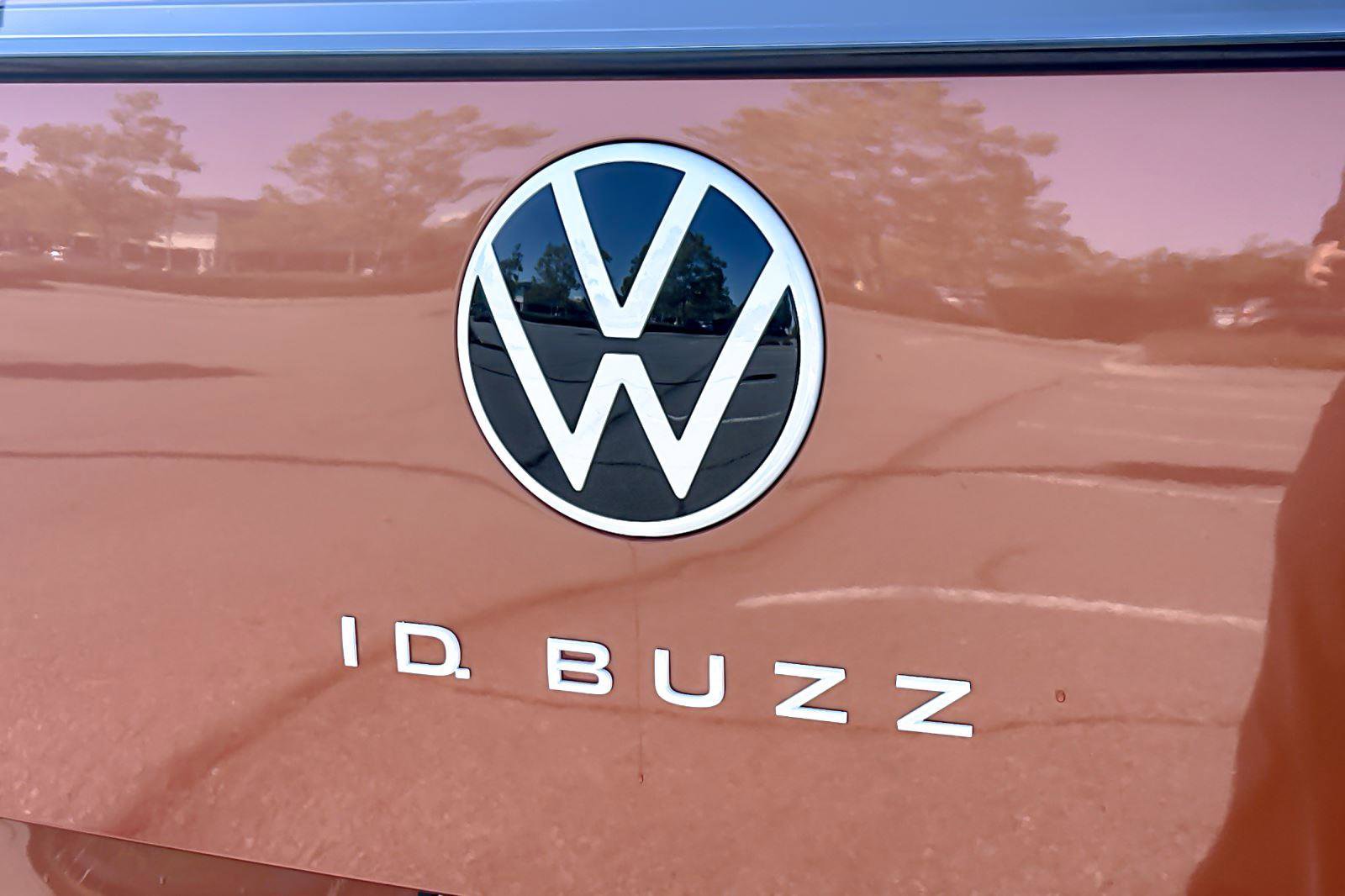 New 2025 Volkswagen ID. Buzz Pro S Plus image 24