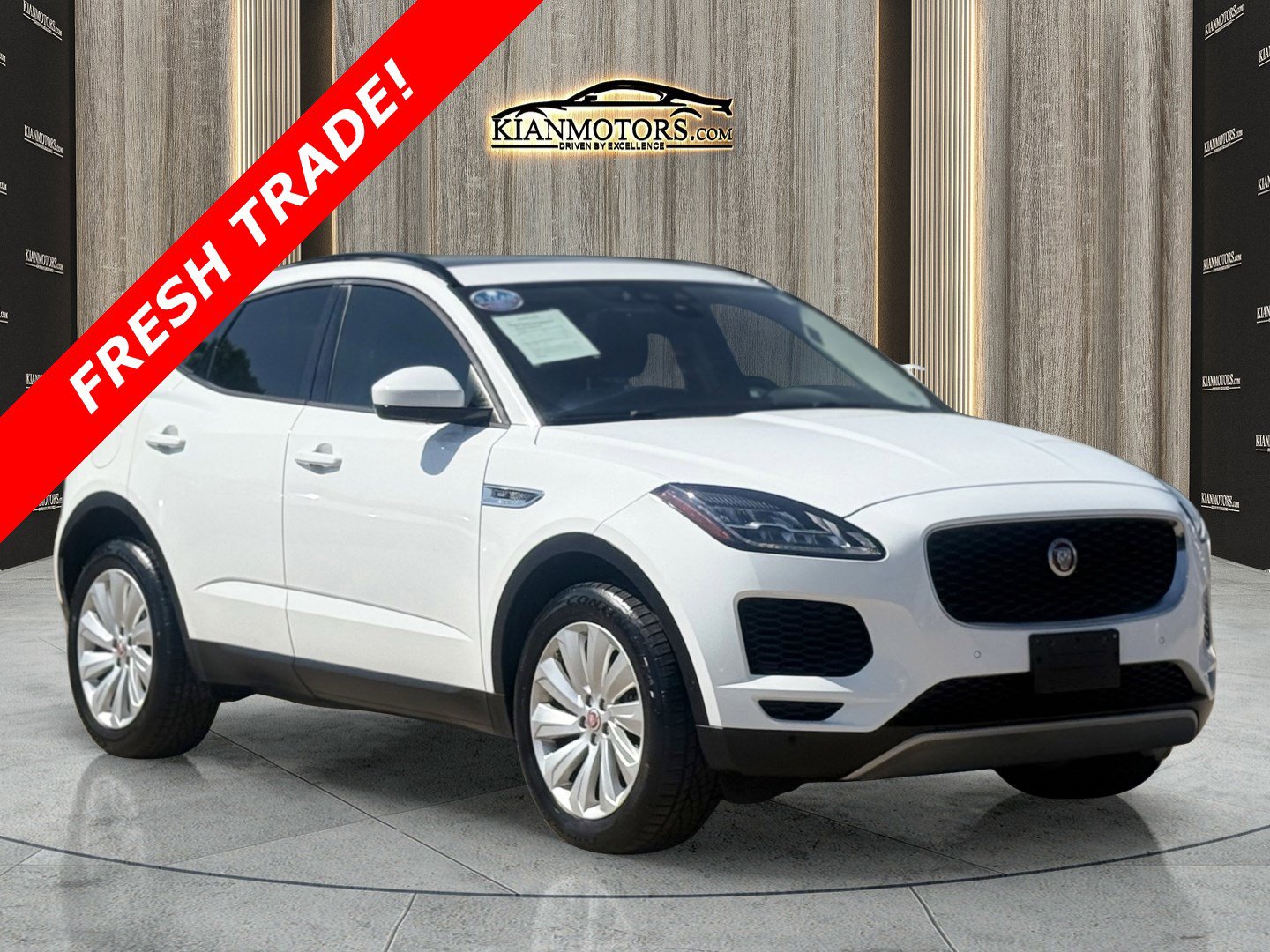 Used 2020 Jaguar E-PACE SE image 1