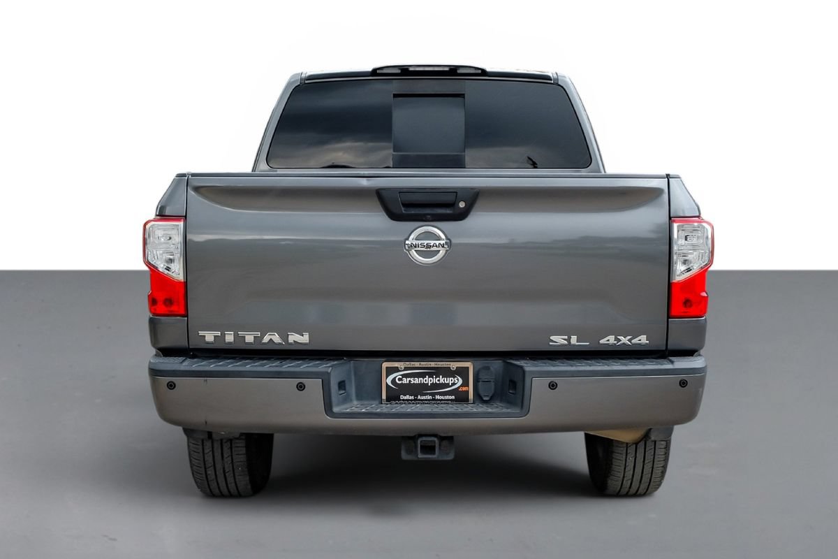 Used 2017 Nissan Titan SL AWD/4WD image 8