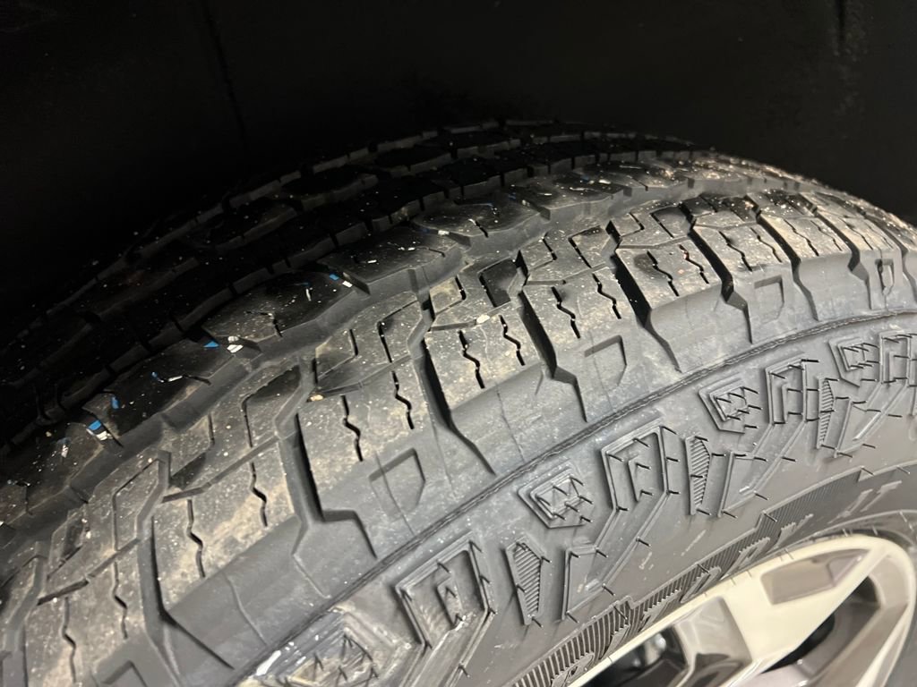 New 2026 GMC Yukon AT4 Ultimate image 10