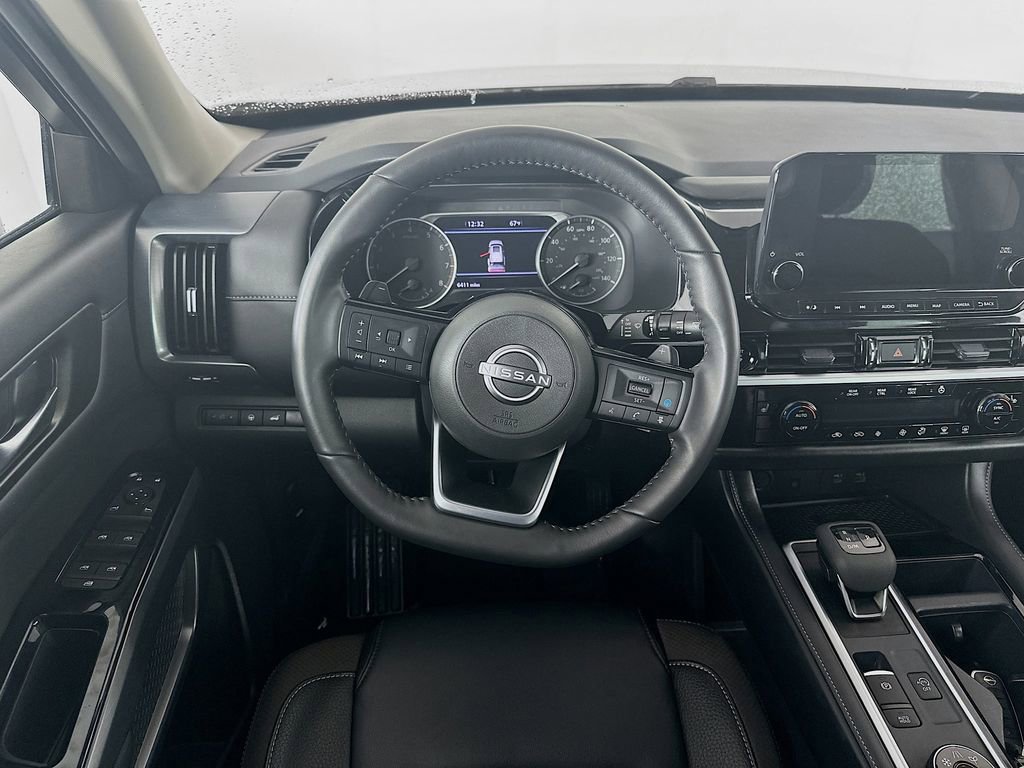 Used 2025 Nissan Pathfinder SL w/ Cargo Package image 30