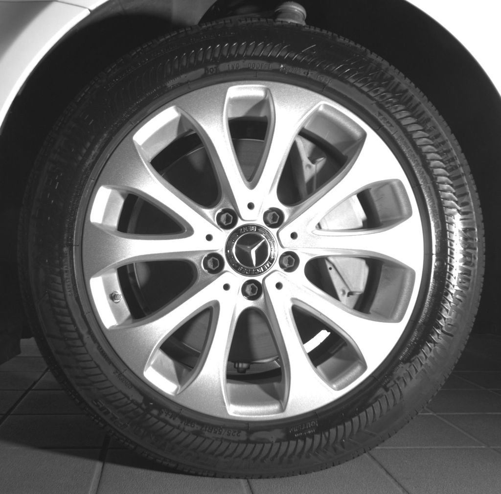 Used 2017 Mercedes-Benz E 300 4MATIC image 23