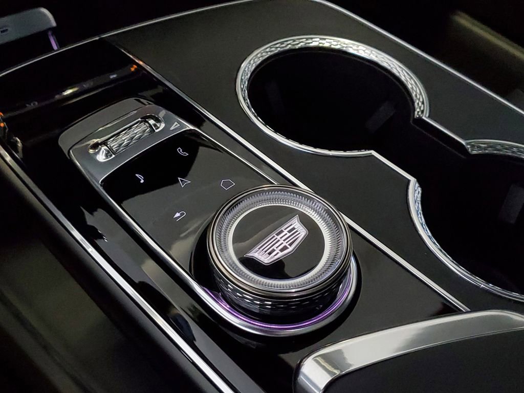 New 2026 Cadillac Lyriq V w/ Exterior Carbon Fiber Package AWD/4WD image 27