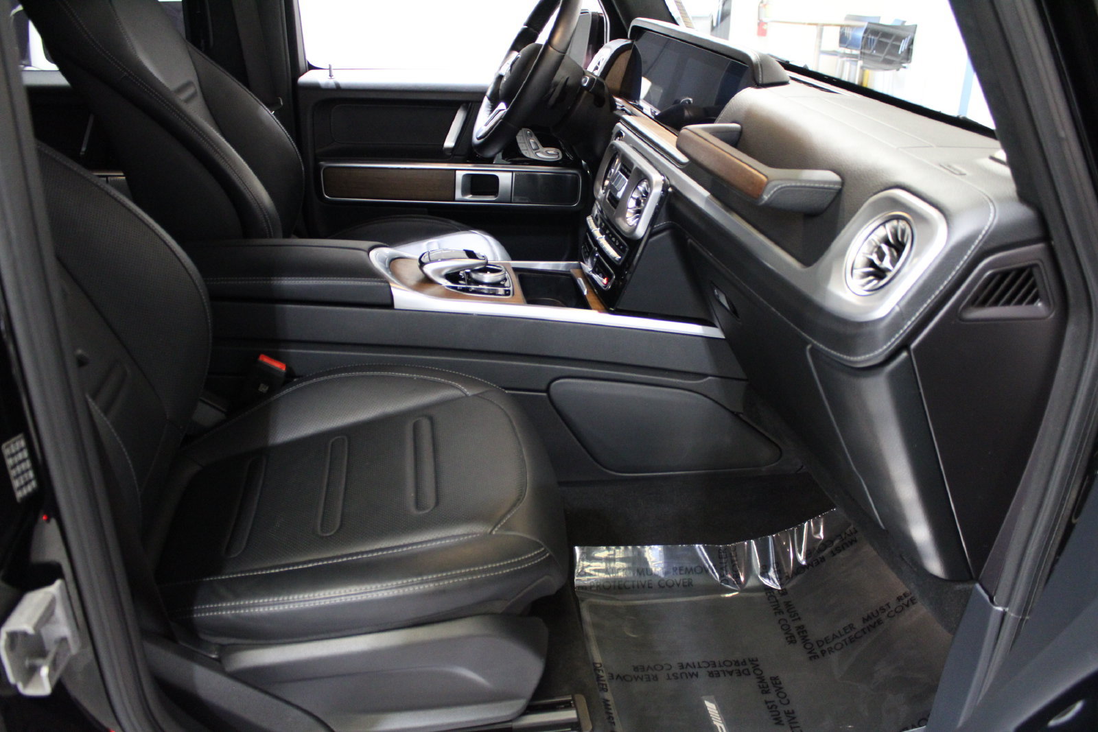 Used 2024 Mercedes-Benz G 550 image 21