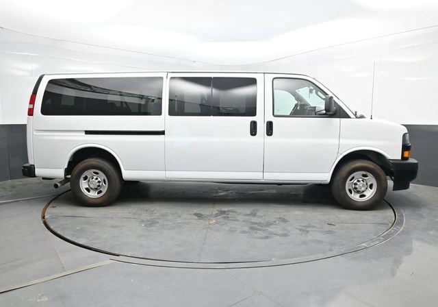 Used 2024 Chevrolet Express 3500 LS RWD image 8