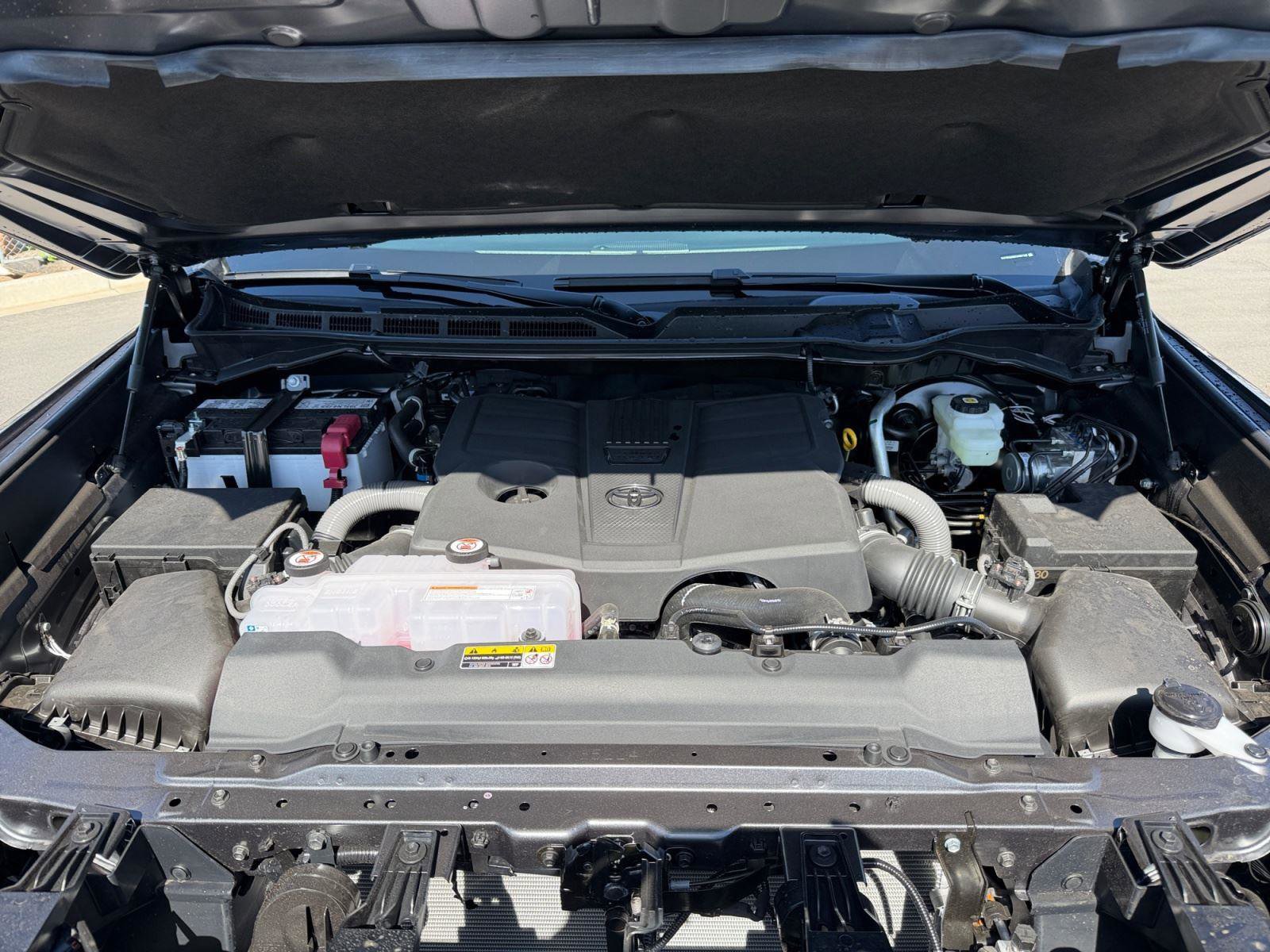 New 2026 Toyota Tundra Limited AWD/4WD image 25