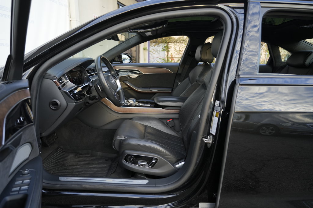 Used 2021 Audi A8 L 4.0T AWD/4WD image 17