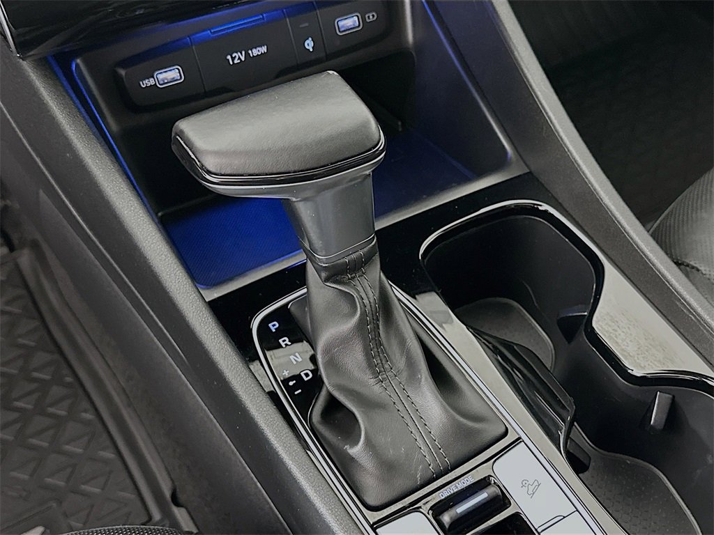 Used 2022 Hyundai Santa Cruz Limited w/ Winter Package image 22