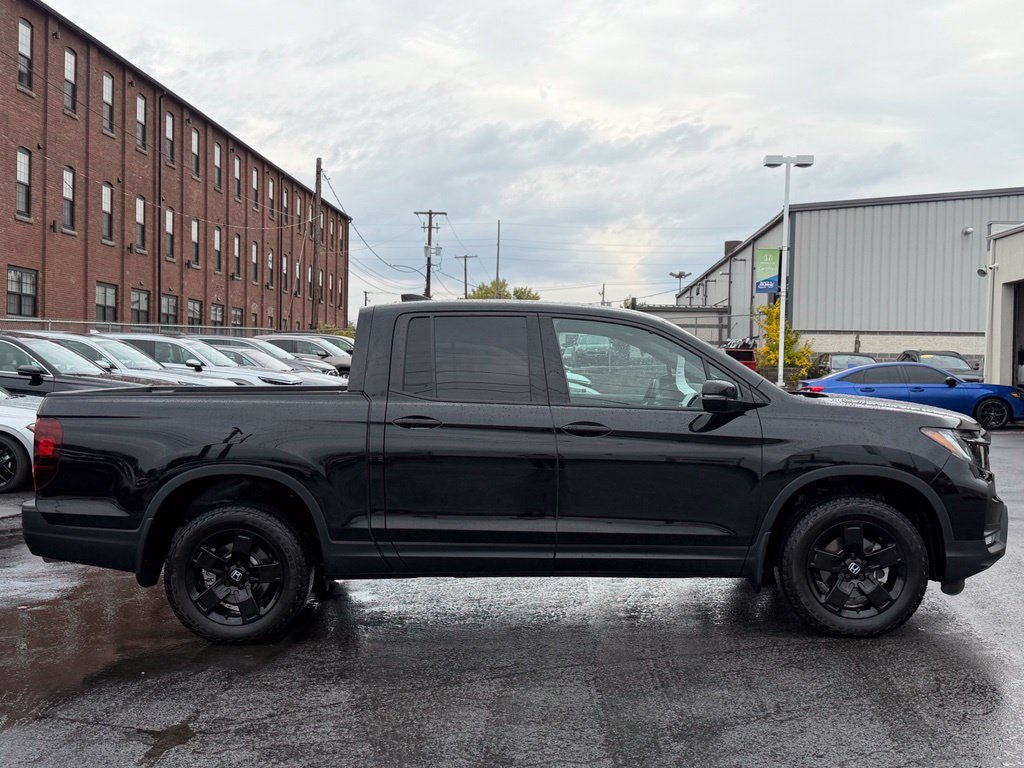 Certified 2025 Honda Ridgeline Black Edition image 23