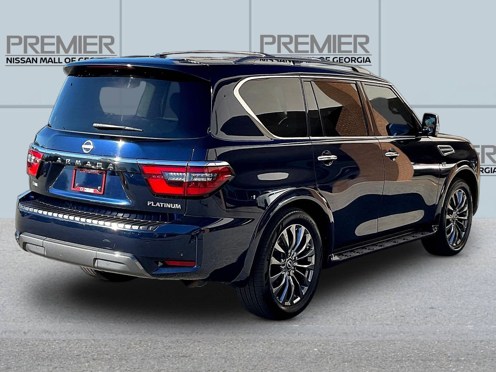 Certified 2022 Nissan Armada Platinum w/ Captain's Chairs Package RWD image 7