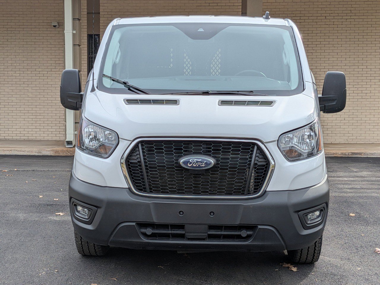 Used 2024 Ford Transit 250 w/ Exterior Upgrade Package image 2