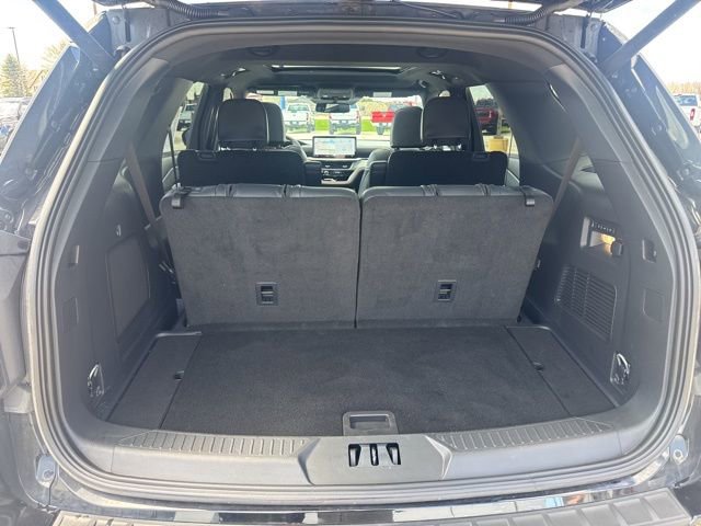 Used 2025 Ford Explorer ST w/ Sun And Sound Package AWD/4WD image 12