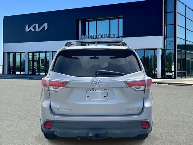 Used 2015 Toyota Highlander XLE image 5