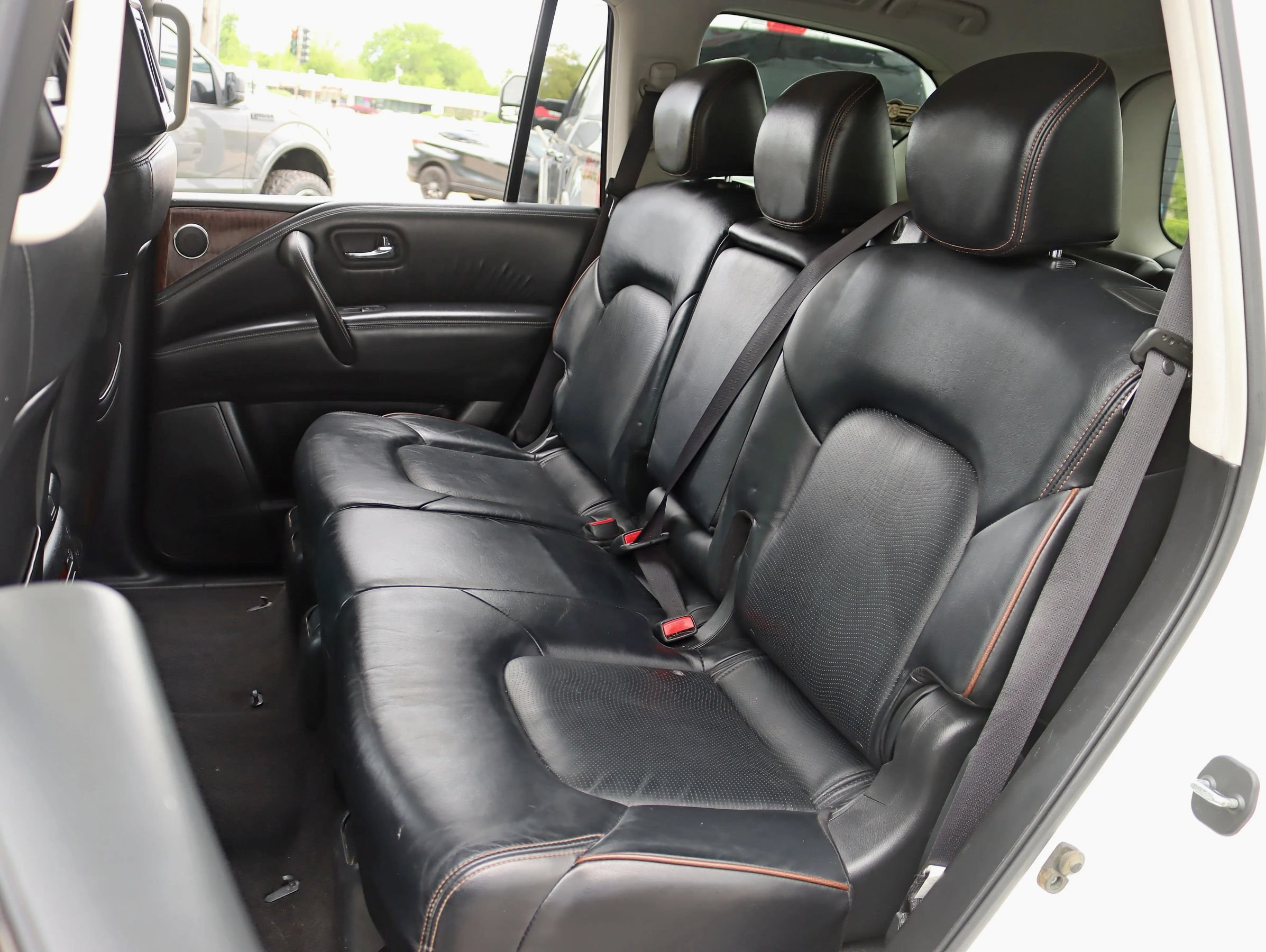 Used 2017 Nissan Armada Platinum AWD/4WD image 31