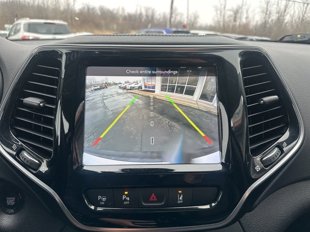 Used 2021 Jeep Cherokee Limited image 22