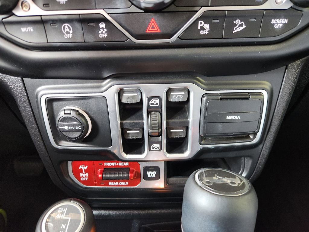 Used 2018 Jeep Wrangler Unlimited Rubicon AWD/4WD image 19